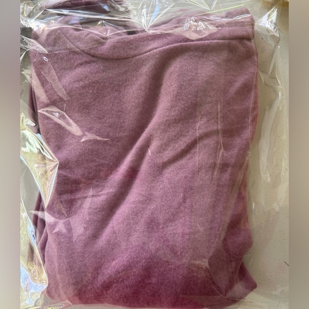 New!Plus Size Hacci Brush Balloon Sleeve Top with Peek-a-Boo Back SZ 1X 2X 3X - Picture 5 of 6